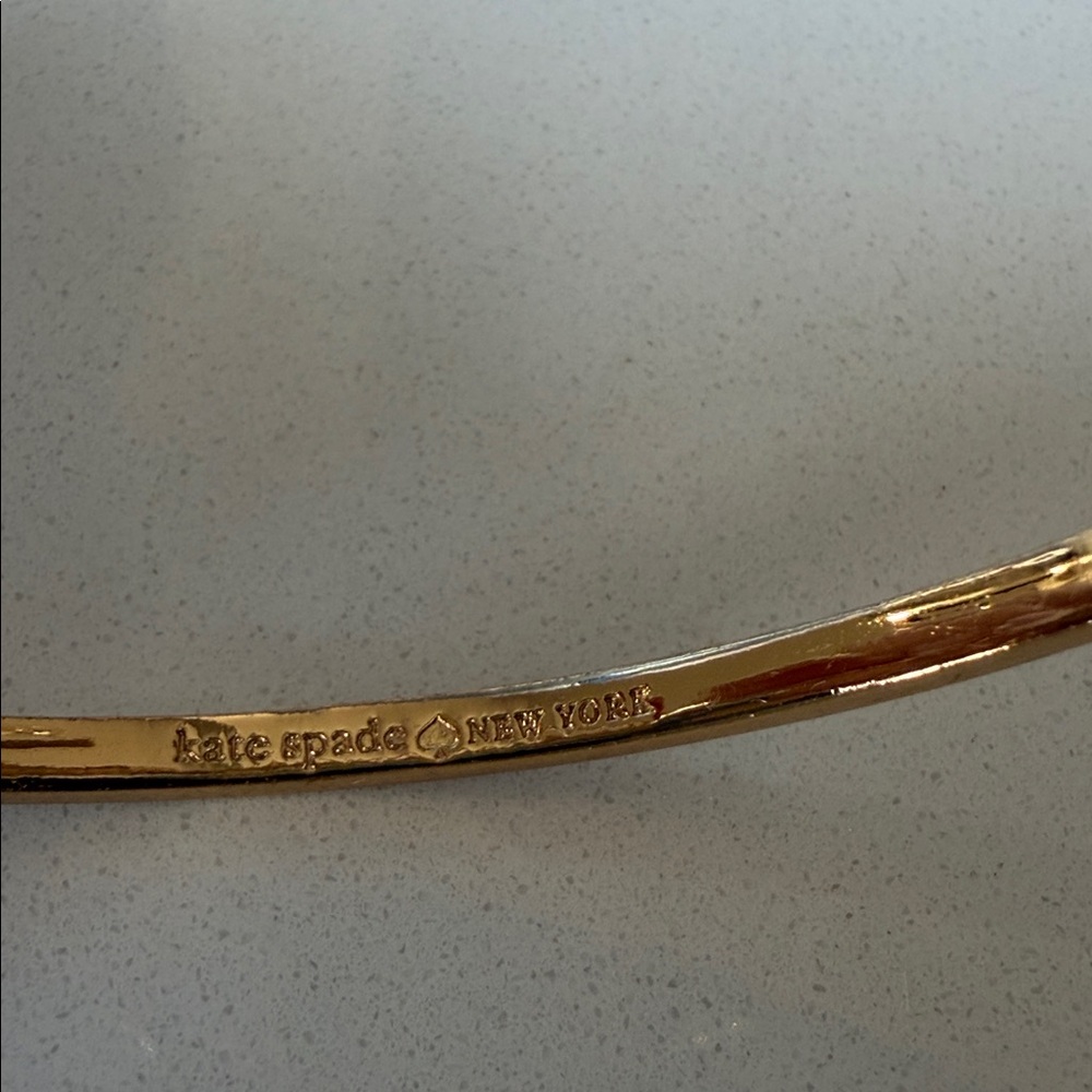 kate spade Gold Bow Rainbow Glitter Bracelet - Picture 5 of 5